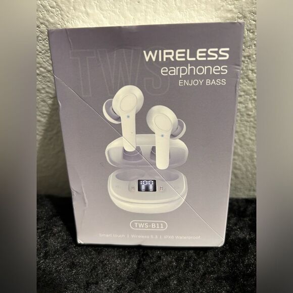 TWS-B11 Wireless Earphones - White - Picture 1 of 2